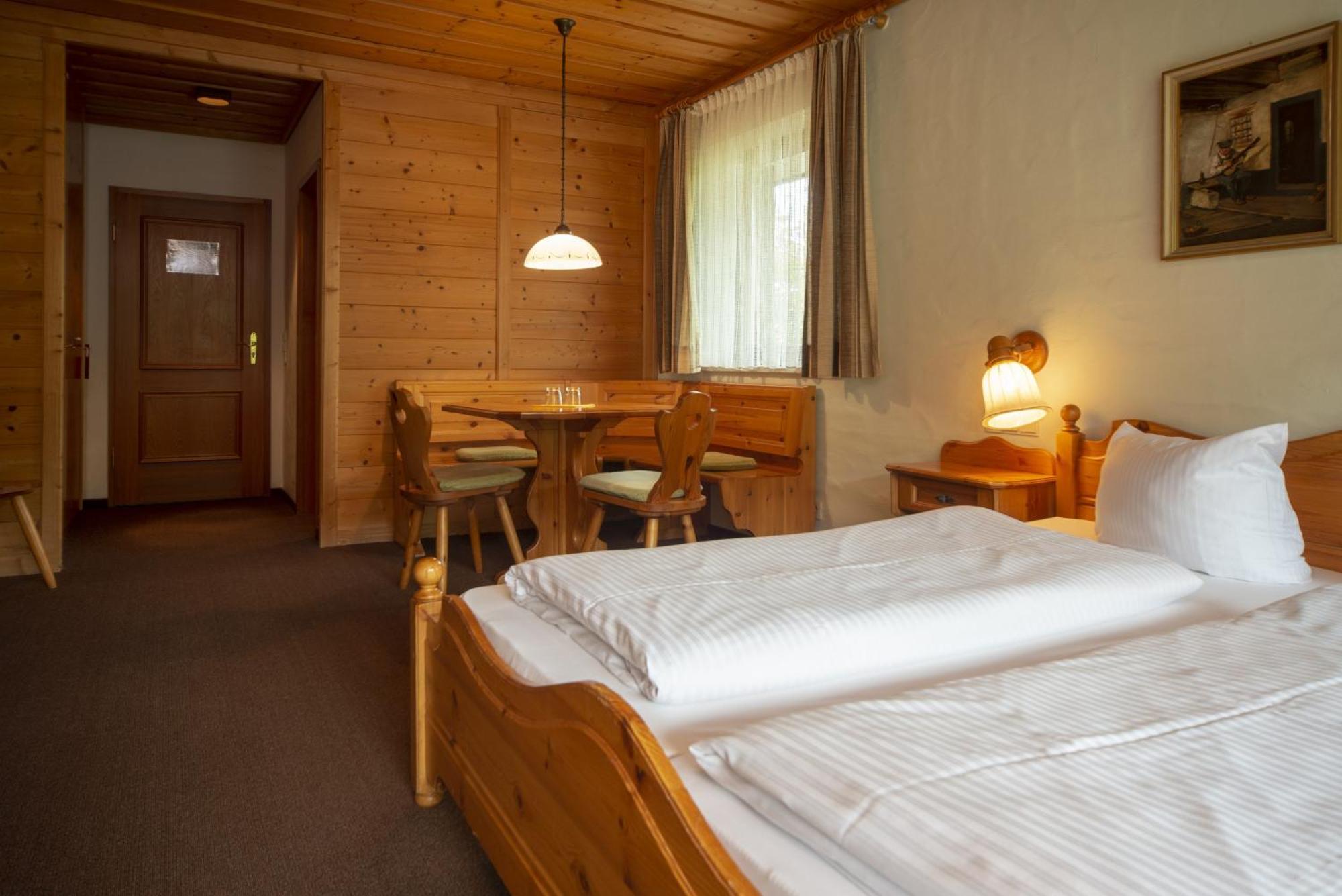 Seehotel Weissensee Фюссен Екстер'єр фото